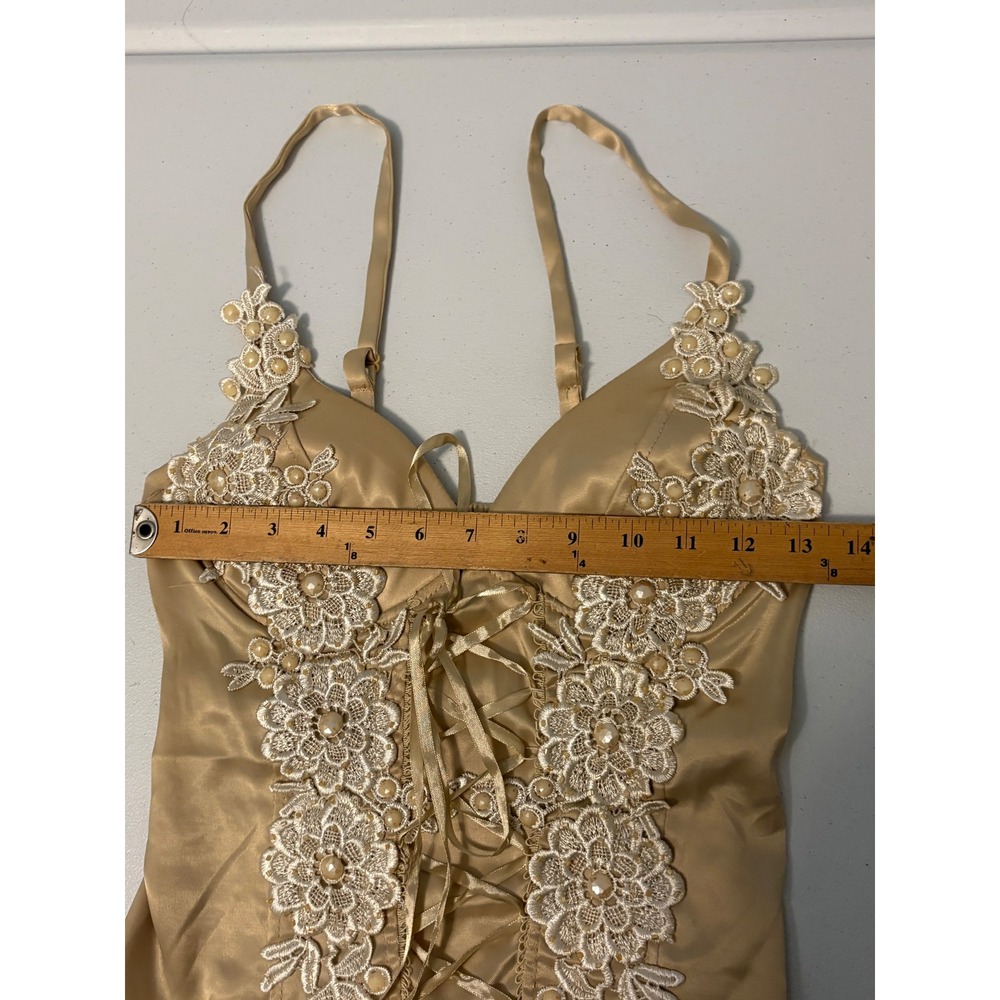 Body Central Gold Satin Lace Up Corset Top Pearl Floral Lace fairy whimsy y2k c5 - Picture 8 of 9